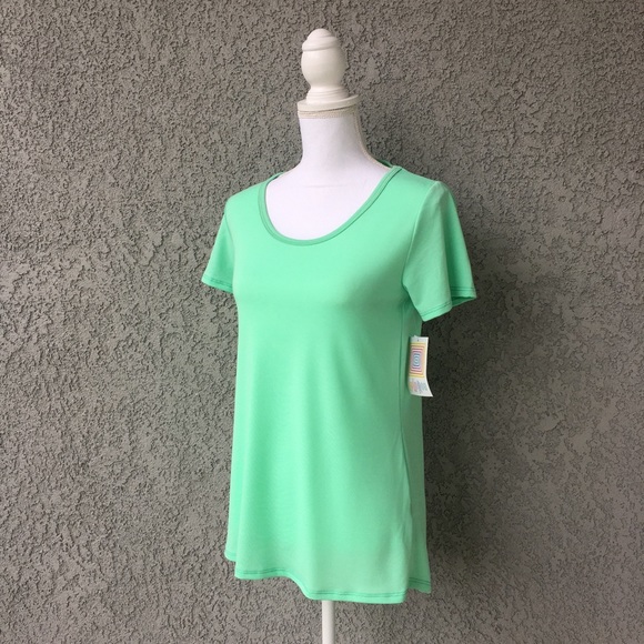 LuLaRoe Classic T - Picture 2 of 6